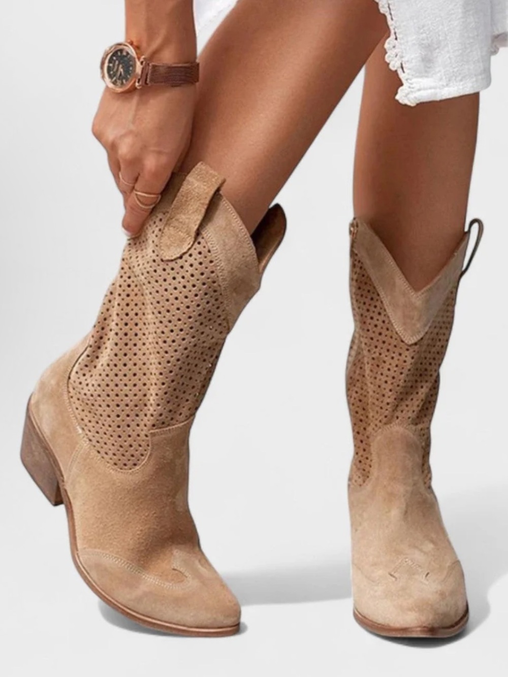 Western Women’s Faux Suede Perforated Western Cowboy Boots Light Brown Size 9
